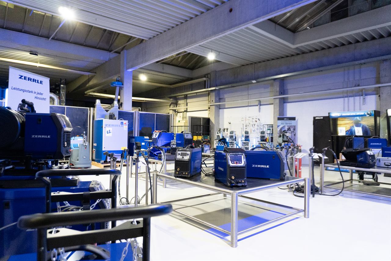 Ausstellungshalle des Schweißtechnik-Fachhandels Zerrle am Meierweg in Augsburg